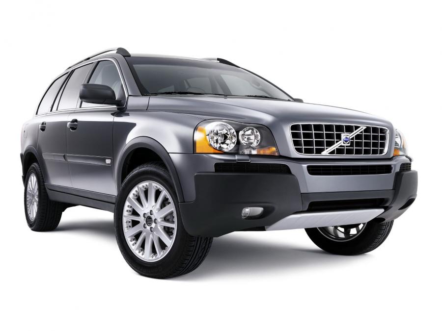  Volvo XC90 Executive 2004 года  (фото 1 из 3)
